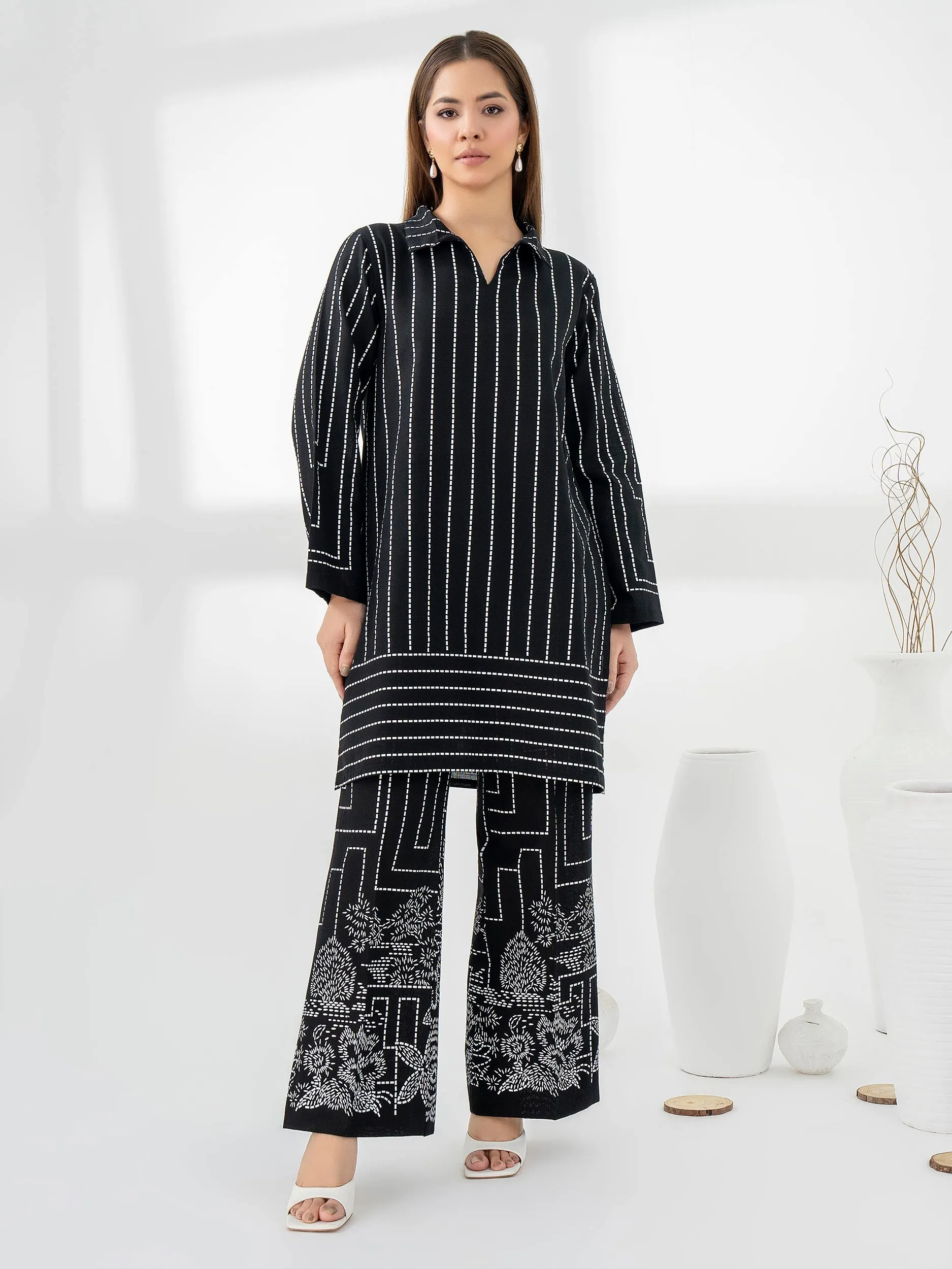 2 Piece Khaddar Suit-Paste Print (Pret)