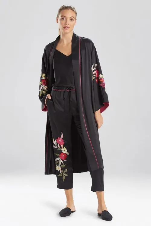 Seville Embroidery Wrap