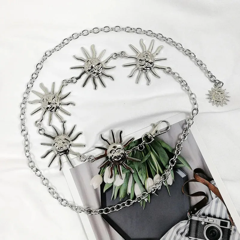 VAIGE Luxe Gold & Silver Moon Sun Chain Belt - Vintage Elegance for All Occasions